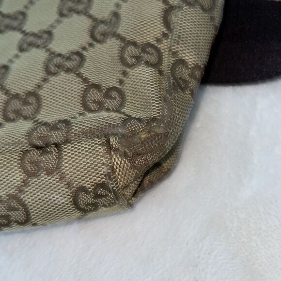 Authentic GUCCI GG Logo Crossbody Brown - Picture 14 of 15